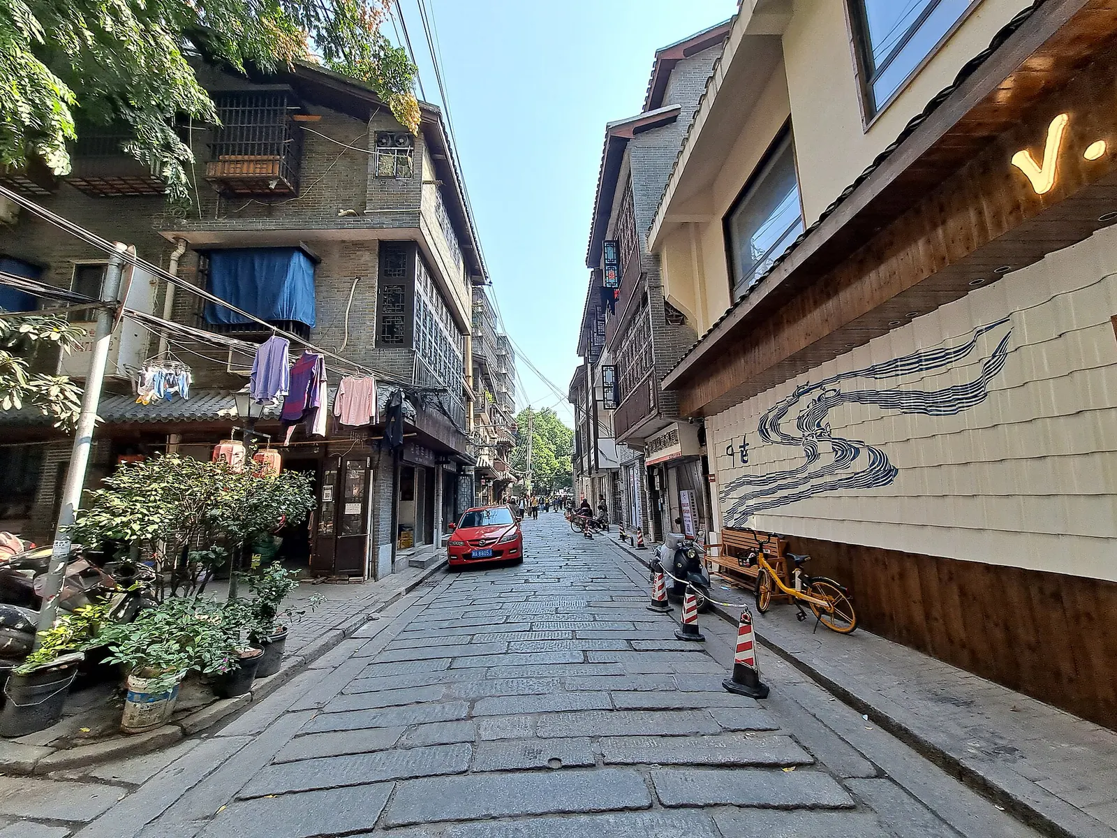 潮宗街石板路、沿街建筑与日常街景